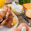 croissant met botermes laguiole style de vie