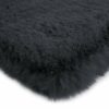Close-up van de zachte en hoogpolige textuur van het Fluffy vloerkleed zwart
