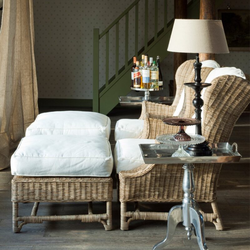 Close-up van de luxe details en textuur van de Nicolas Footstool