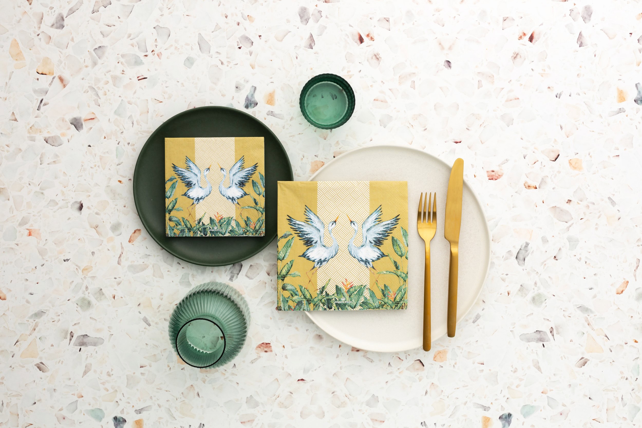 Birds of Paradise servetten op tropische tafelsetting