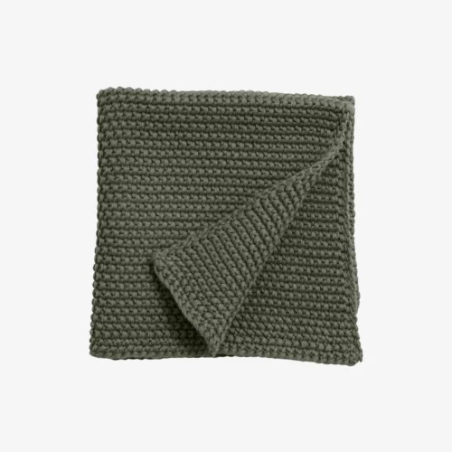 Nordal MERGA vaatdoek army green in moderne keuken sfeer