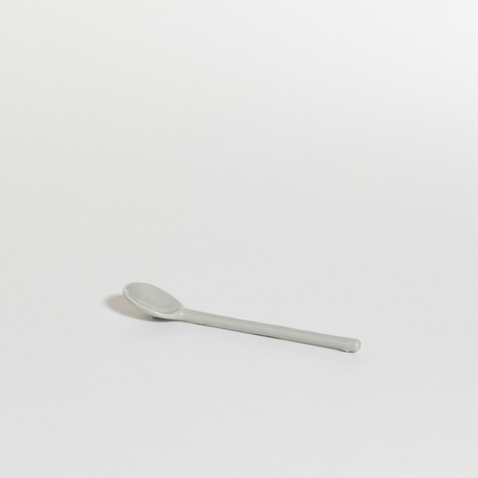 The Table Atelier keramische theelepel Sea Salt